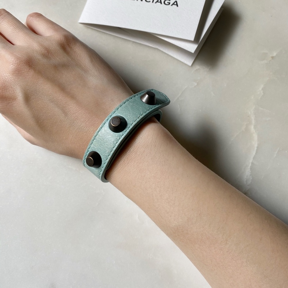 Balenciaga leather studded bracelet - Picture 7 of 13